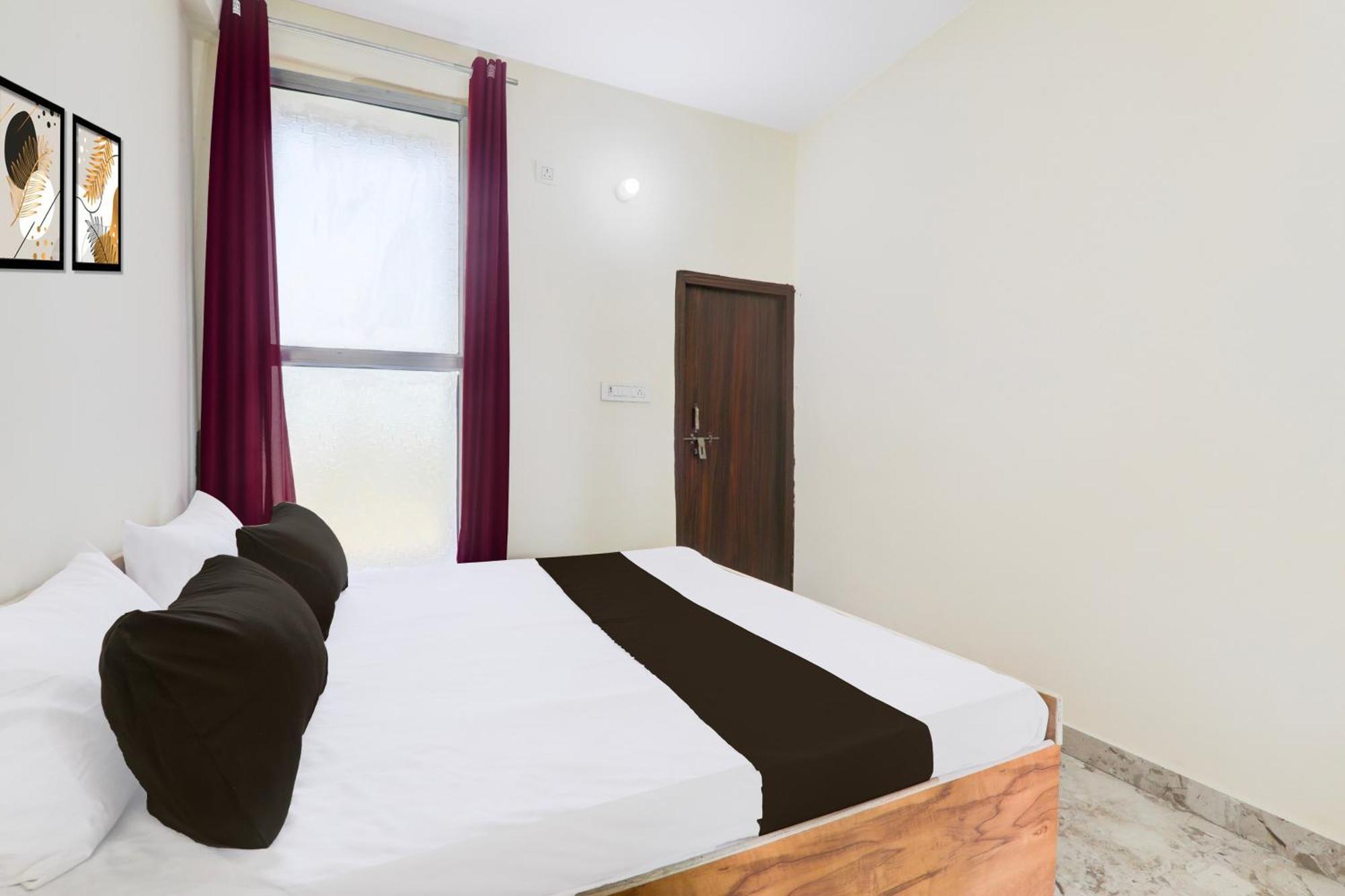 Chinhat Hotel O Rn מראה חיצוני תמונה
